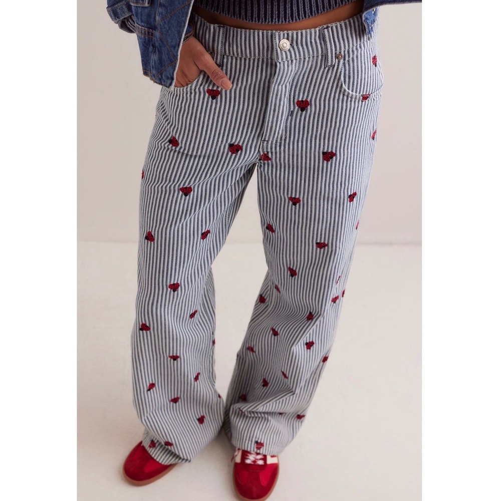 Free people bugged out straight leg ladybug blue jeans denim Size 27